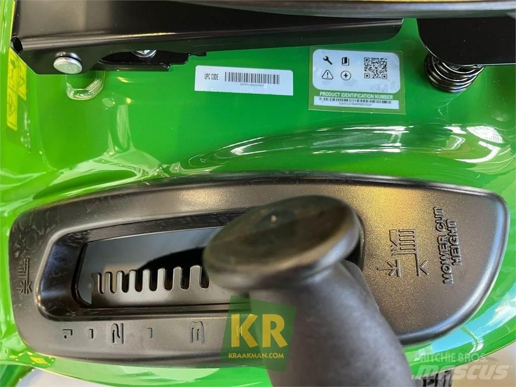 John Deere X127 Päältäajettavat ruohonleikkurit