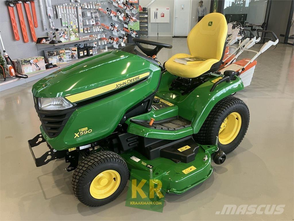 John Deere X590 Päältäajettavat ruohonleikkurit