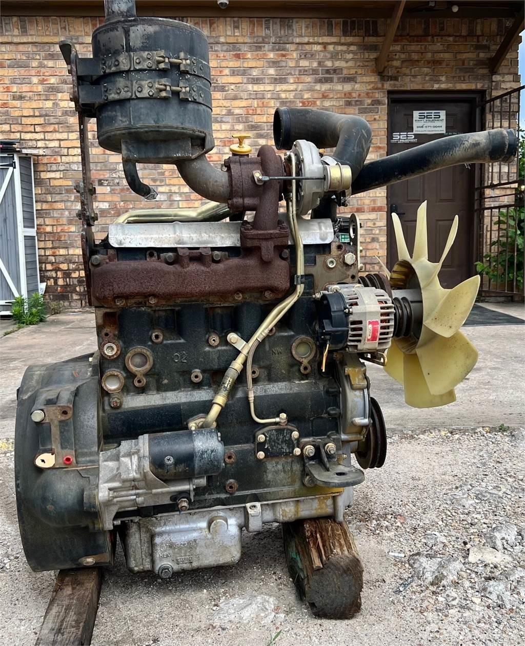CAT 3054C Moottorit