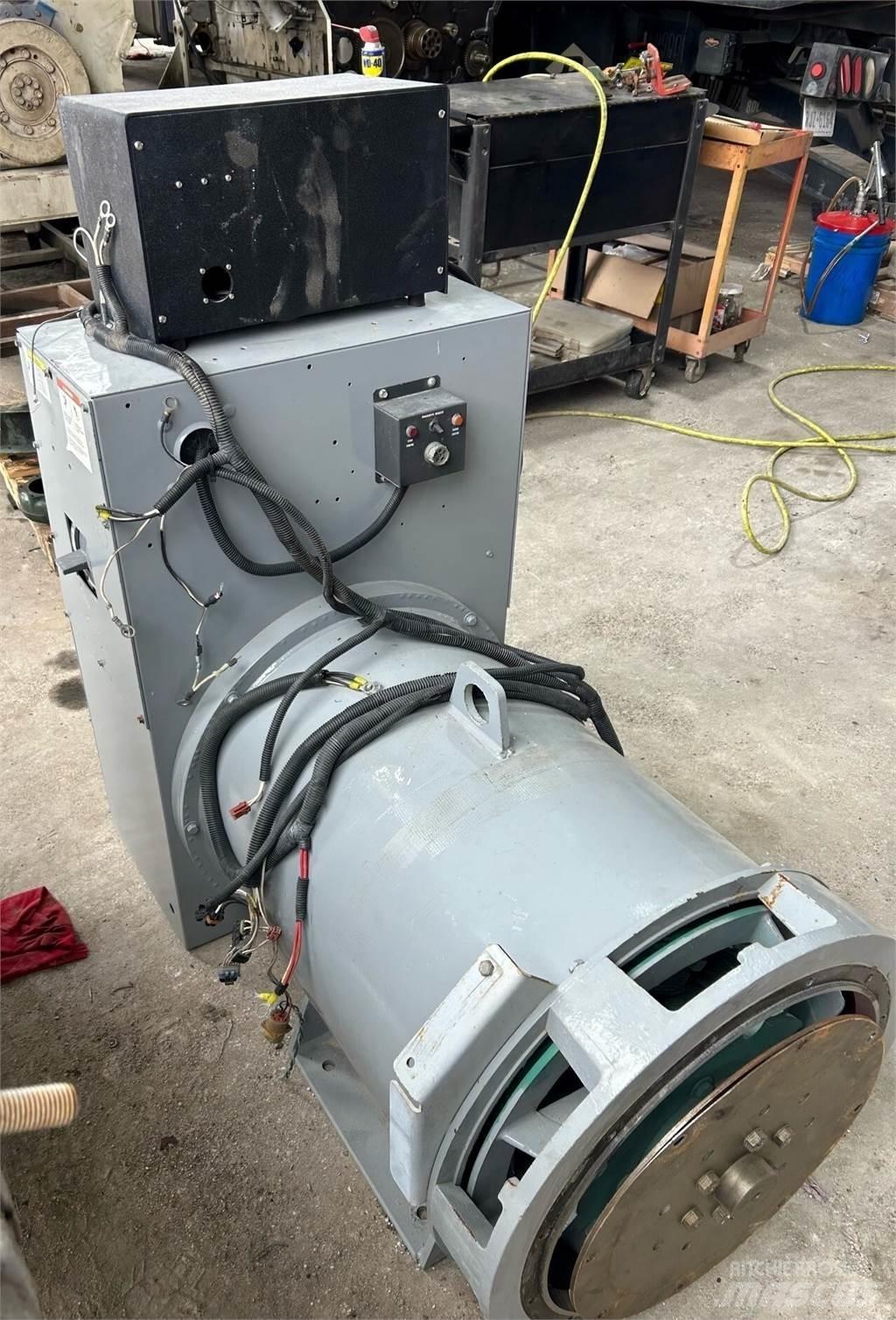 Marathon 350kW Muut generaattorit