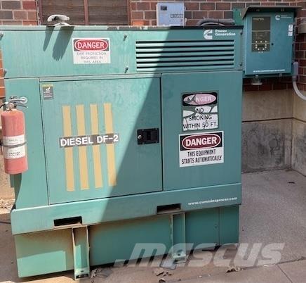 Onan 15kW Dieselgeneraattorit
