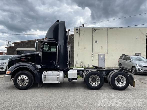 Peterbilt 386 Vetopöytäautot