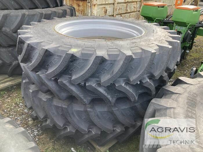  520/85R42 Renkaat ja vanteet