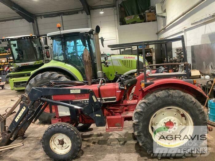 Case IH IHC 633 Traktorit
