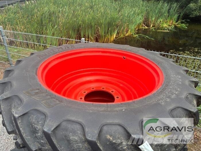 CLAAS ARION 640 CEBIS Traktorit