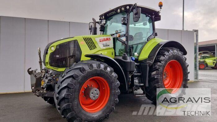 CLAAS AXION 850 Traktorit