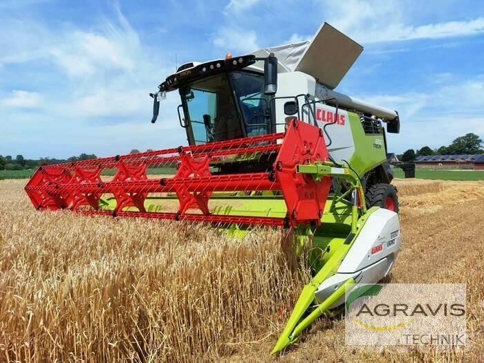 CLAAS TRION 650 Leikkuupuimurit