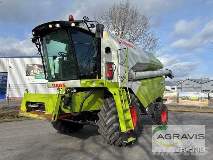CLAAS TUCANO 420 Leikkuupuimurit