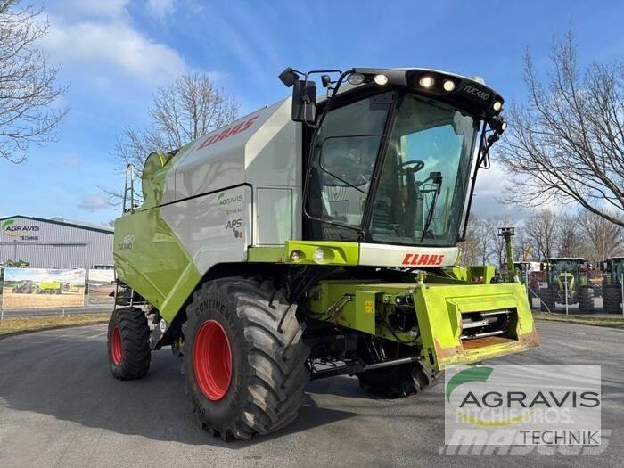 CLAAS TUCANO 420 Leikkuupuimurit