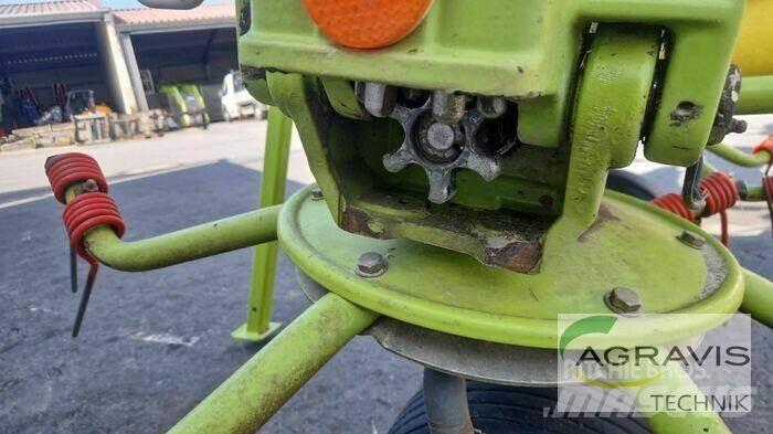 CLAAS VOLTO 700 Pöyhimet ja haravat