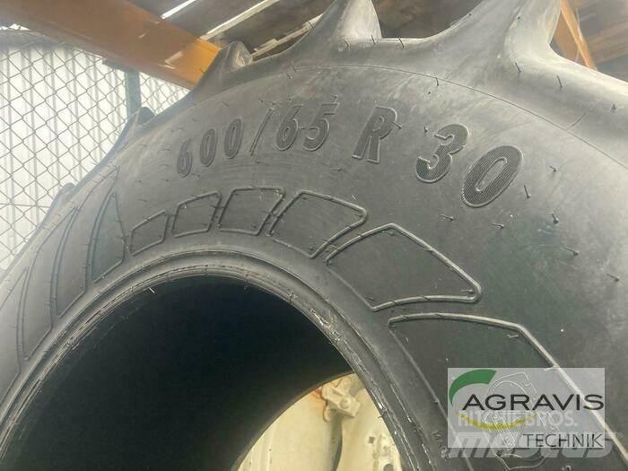 Continental 650/65 R30 Renkaat ja vanteet
