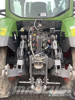 Fendt 516 PROFI PLUS Traktorit