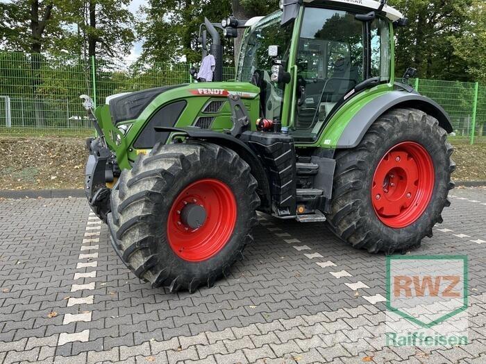 Fendt 516 Vario Traktorit