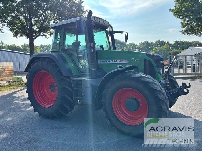 Fendt 714 VARIO Traktorit