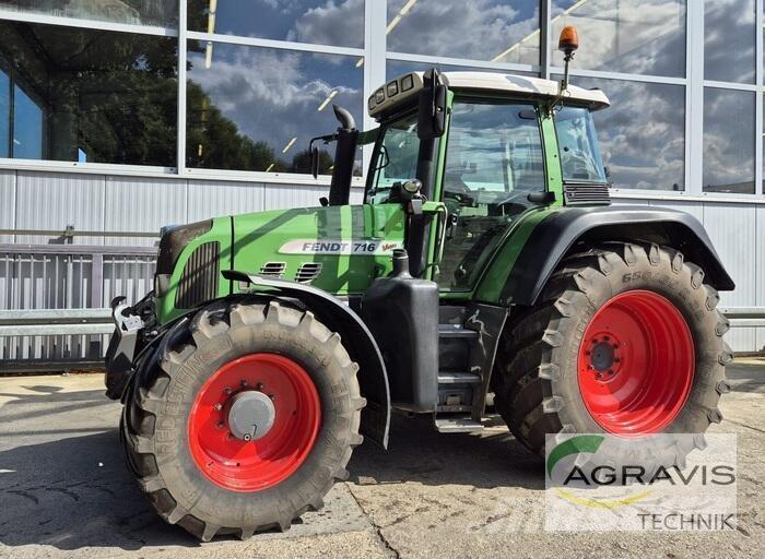 Fendt 716 VARIO Traktorit
