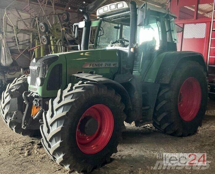 Fendt 718 Com3 Traktorit
