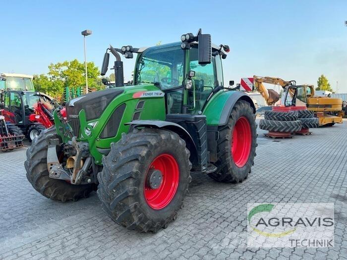Fendt 718 VARIO S4 Traktorit