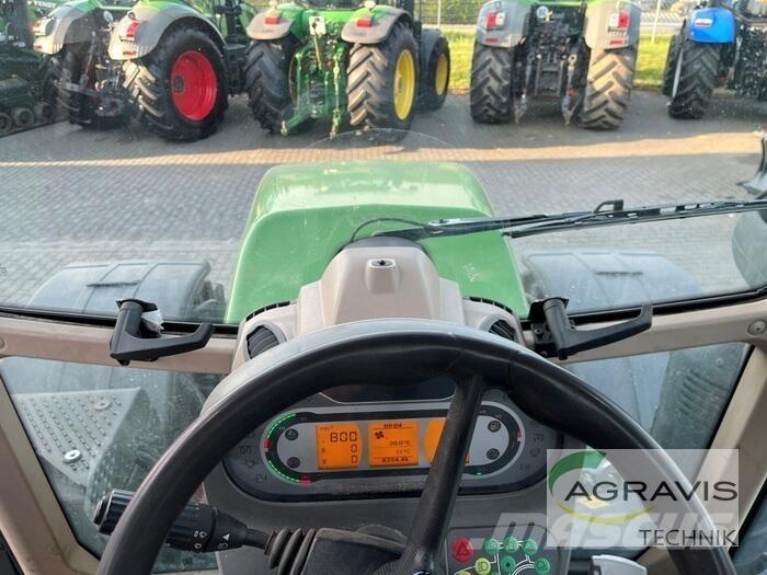 Fendt 718 VARIO S4 Traktorit