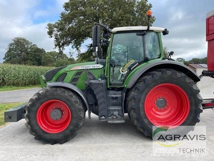 Fendt 724 VARIO S4 Traktorit