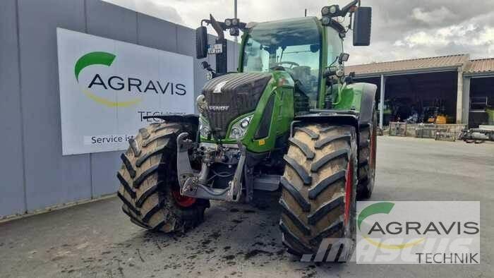 Fendt 724 VARIO S4 Traktorit