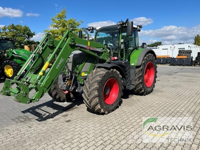 Fendt 724 VARIO S4 Traktorit