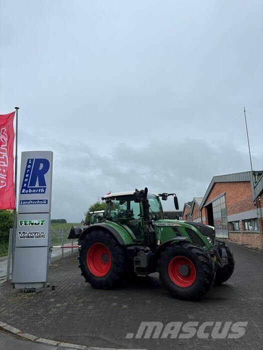 Fendt 724 VARIO SCR Traktorit