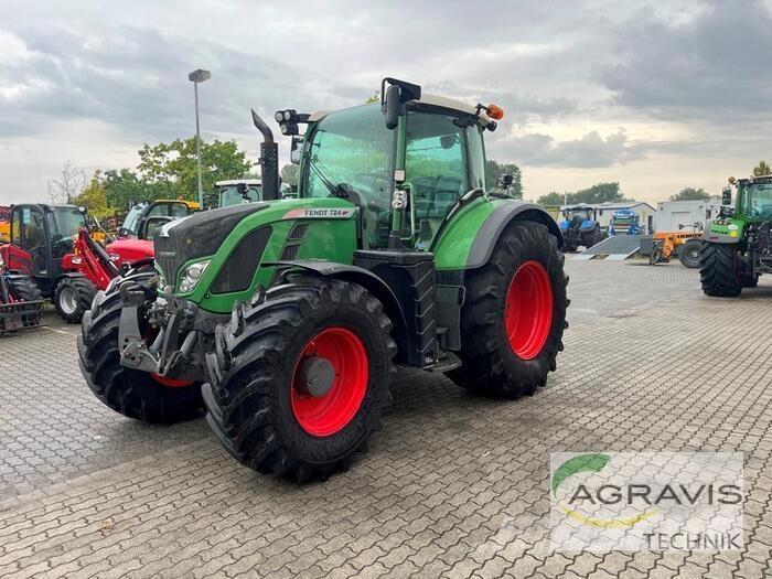 Fendt 724 VARIO SCR Traktorit