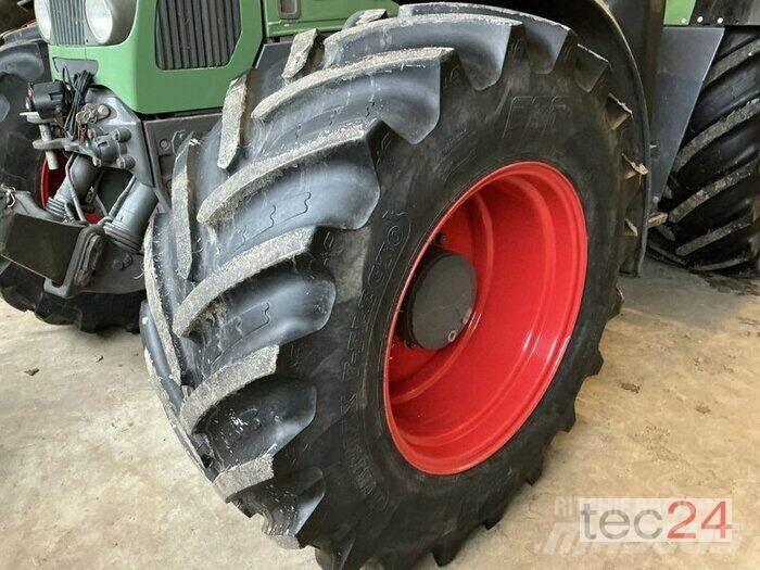 Fendt 820 TMS Traktorit