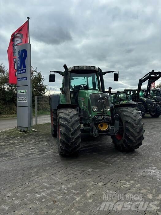 Fendt 820 VARIO Traktorit