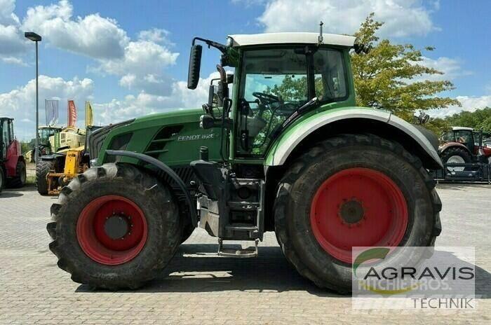 Fendt 826 VARIO SCR Traktorit