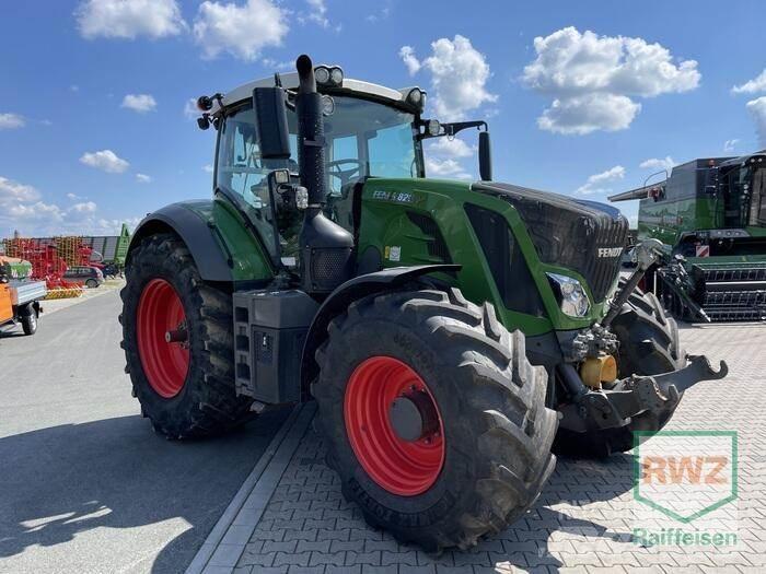 Fendt 828 Vario S4 Traktorit