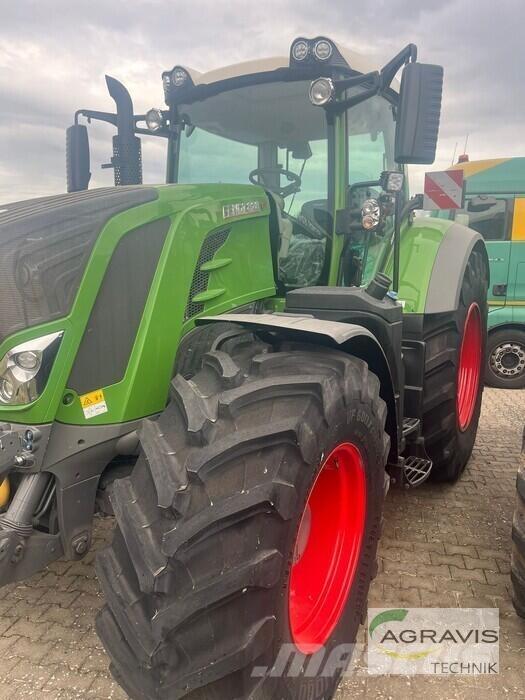 Fendt 828 VARIO S4 Traktorit