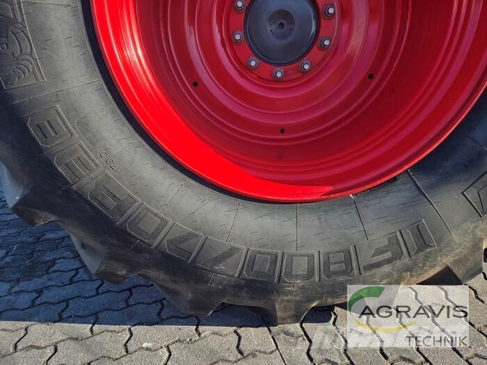 Fendt 828 VARIO S4 Traktorit