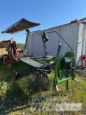 Fendt FORMER 426 DN Pöyhimet ja haravat