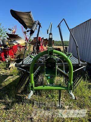 Fendt FORMER 426 DN Pöyhimet ja haravat