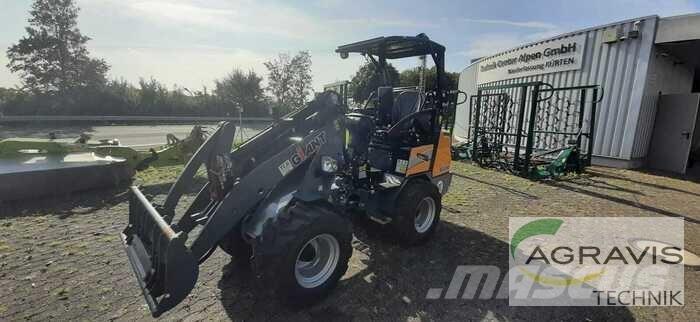 GiANT G2300 HD Pyöräkuormaajat