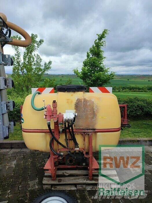 Holder 600Liter Hinattavat ruiskut