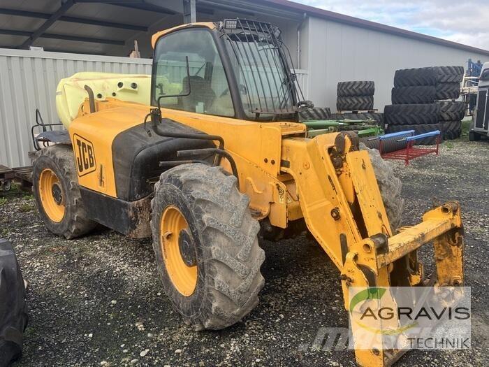 JCB 531-70 Maatalouskurottajat