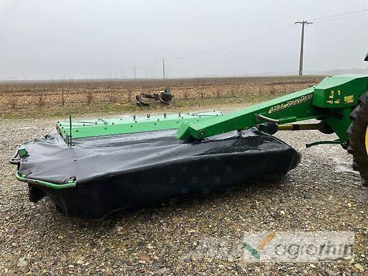 John Deere 328 A Niittokoneet