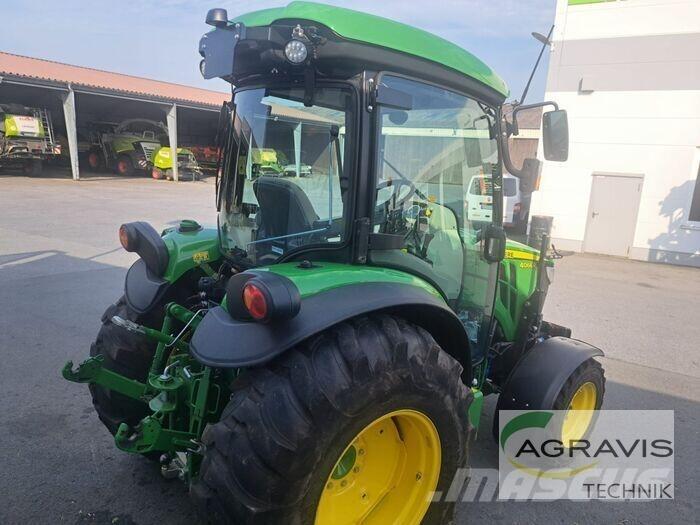 John Deere 4066 R Traktorit