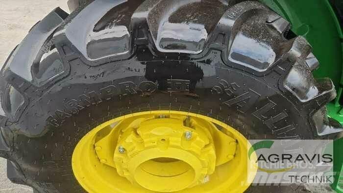 John Deere 5058 E Traktorit