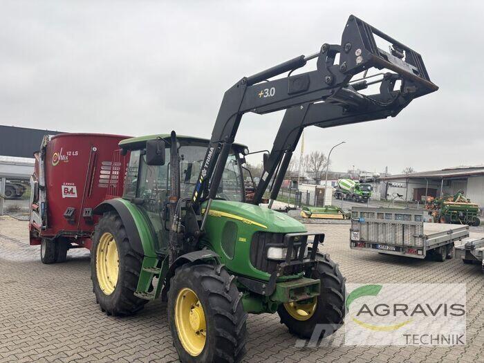 John Deere 5620 Traktorit