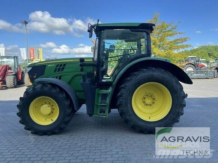 John Deere 6150 R Traktorit