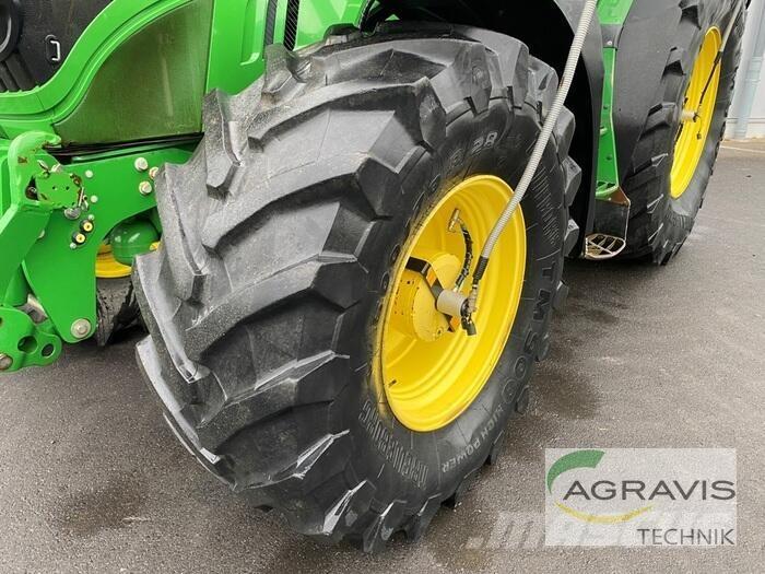 John Deere 6170 R Traktorit