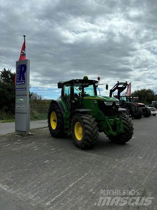 John Deere 6210 R Traktorit