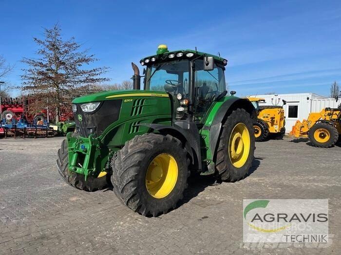 John Deere 6210 R Traktorit