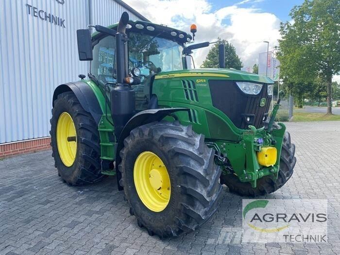 John Deere 6215 R Traktorit