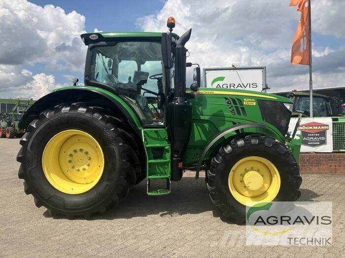 John Deere 6215 R Traktorit