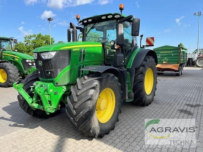John Deere 6250 R Traktorit