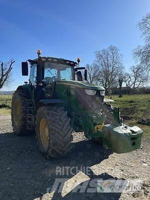 John Deere 6250R Traktorit